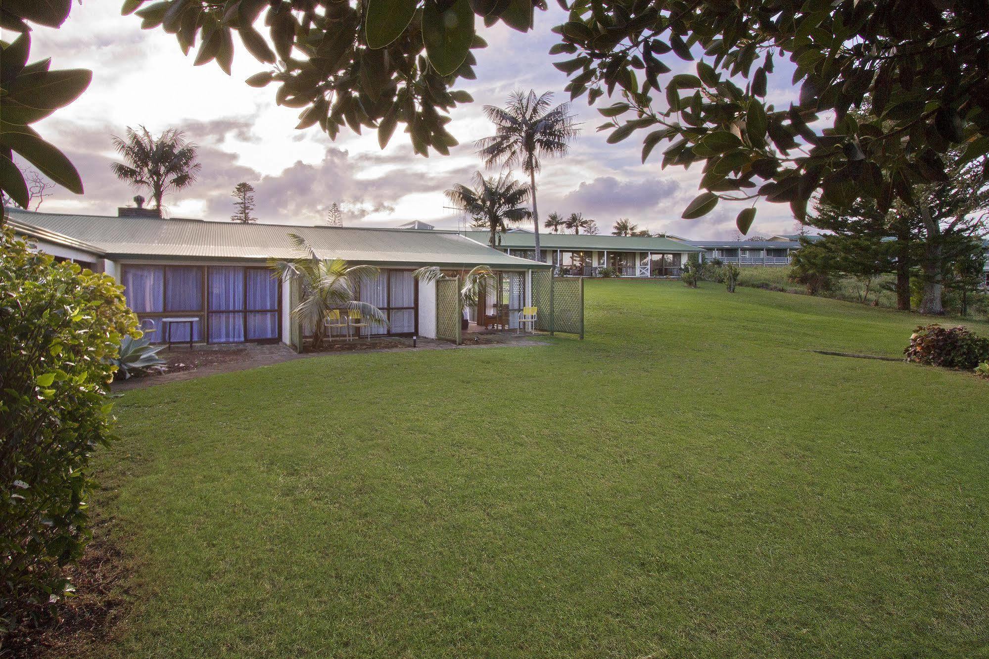Castaway Norfolk Island Hotel Burnt Pine Exterior foto